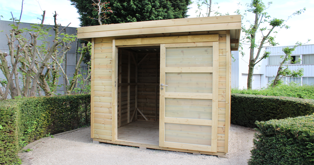 Abri traditionnel en bois