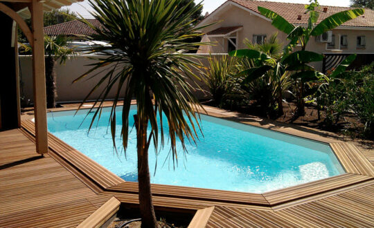 piscine design original cristal