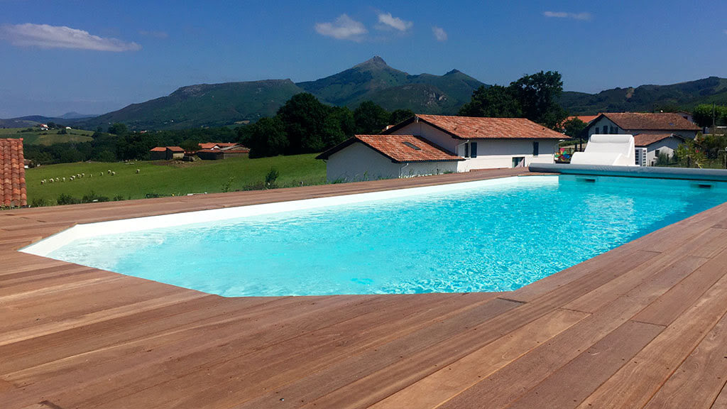 piscine fond incline onyx