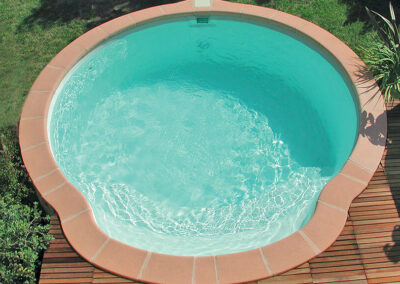 piscine forme originale nacre